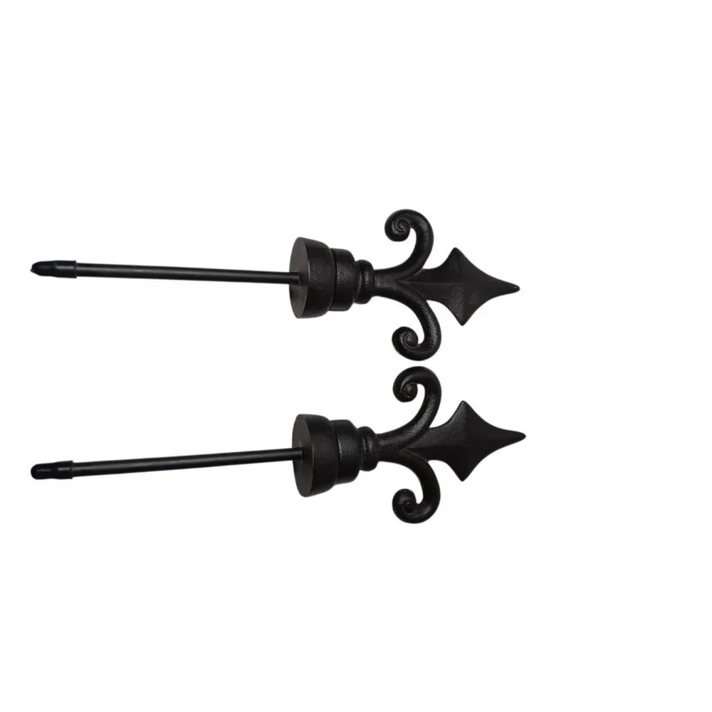 Garden Hose Guides Stakes Fleur de Lys Cast Iron Lot of 2 NOS - Picture 10 of 11